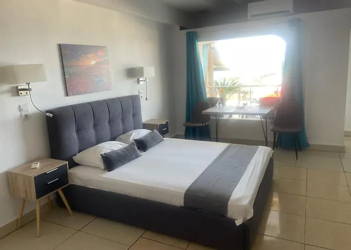 Julies * Chania (Crete)